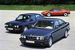 BMW M5 Limousine (E34), BMW M5 (E28) und BMW M1 im Hintergrund