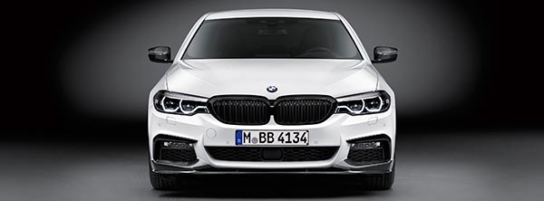 Rennsport-Leidenschaft in der Business-Klasse: Die neue BMW 5er Limousine  mit BMW M Performance Zubehör