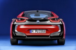 BMW i8 weltweit bestverkaufter Hybrid-Sportwagen / BMW i präsentiert das Editionsmodell BMW i8 Protonic Red Edition.