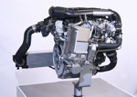 Weiterentwickelter BMW Twin Power Turbo 3-Zylinder Dieselmotor.