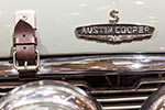 Austin Cooper MKI 1275 S, Logo auf der Motorhaube neben Lederriemen