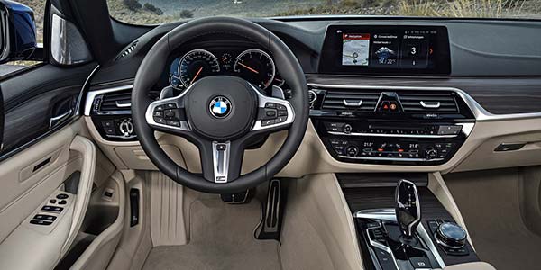 BMW 5er Touring, Cockpit