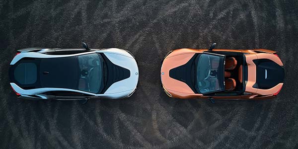 Der neue BMW i8 Roadster, das neue BMW i8 Coupe (Facelift).