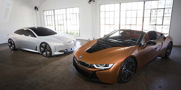 Der neue BMW i8 Roadster und der BMWi Vision Dynamics.