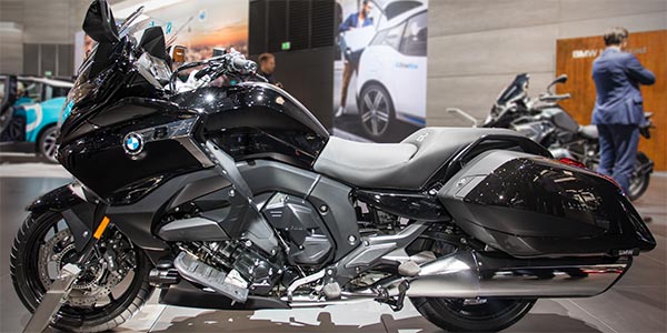 BMW Motorrad K 1600 B, Sechs Zylindermaschine im exklusiven Bagger-Style, vor allem für den US-Markt