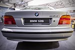 BMW 528i, mit 6-Zylinder-Reihenmotor, mit 2.793 ccm, 193 PS