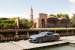 Das neue BMW 8er Coupe auf dem Canal Grande in Venedig