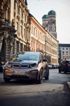 Der neue BMW i3 (120 Ah) und der neue BMW i3s (120 Ah).