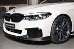 BMW M550i (G30) im Showroom von BMW Abu Dhabi Motors