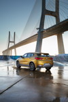 BMW X2 xDrive20d, Modell M Sport X, in Galvanic Gold, on location in Lissabon.