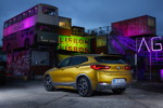 BMW X2 xDrive20d, Modell M Sport X, in Galvanic Gold, on location in Lissabon.