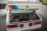 DTM in Spielberg, 23.09.2018. BMW M3 DTM Gruppe A (E30), Blick in den Kofferraum.