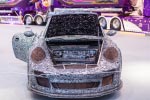 Essen Motor Show 2018, Porsche aus Altmetall, aus 20.000 Teilen, 1.3 Tonnen schwer