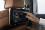 BMW 750Li xDrive (G12 LCI), Fond Entertainment Experience nun mit Touch Screen Monitoren