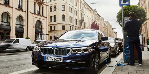 Die neue BMW 530e Limousine