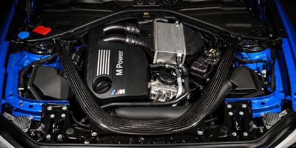 Der neue BMW M 2 CS, R6-Motor, das maximale Drehmoment liegt bei 550 Nm.
