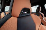 BMW M3 Competition Limousine, neuer BMW M Sitz mit beleuchtetem M Logo.