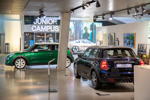 BMW Welt: MINI Ausstellung u. a. mit dem MINI 5-Türer.