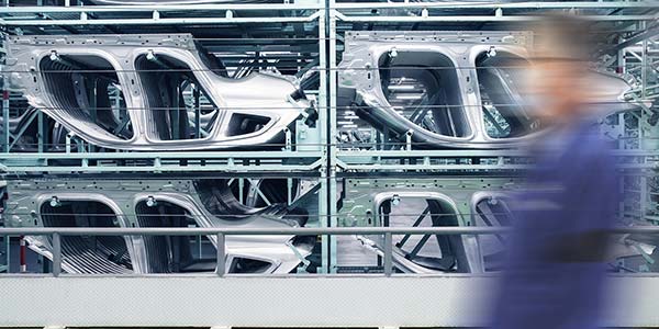 BMW Group investiert in nachhaltige Stahlproduktion fr die eigenen Presswerke. 