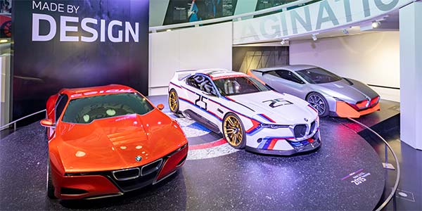 BMW Museum: Sonderausstellung 50 Jahre BMW M, mit BMW M1 Hommage, BMW 3,0 CSL Hommage und BMW M Vision Next