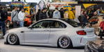 BMW M2 Competition in der tuningXperience, Essen Motor Show 2022, mit 'KW Fahrwairk' V3 Luftfahrwerk