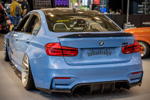 BMW M3 Competition in der tuningXperience, Essen Motor Show 2022, Carbon Frontspoiler, US 'LCI' Rückleuchten