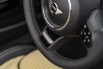 MINI Cooper S 5-TrerResolute Edition