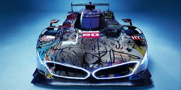 BMW Art Car #20 von Kuenstlerin Julie Mehretu.