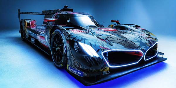 BMW Art Car #20 von Kuenstlerin Julie Mehretu.