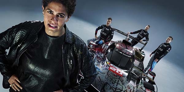 BMW Art Car #20 von Kuenstlerin Julie Mehretu.