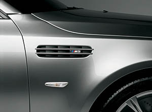 BMW Concept M5, vorgestellt auf dem Genfer Salon 2004