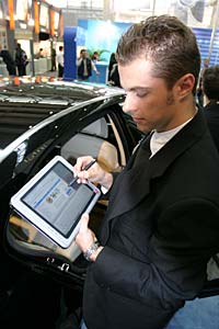 den Tablet-PC des Business BMWs kann auch extern genutzt werden