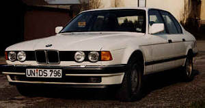 BMW 730i, Modell E32