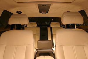 Innenraum mit merino platin Leder im BMW 760 Li Individual