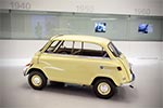 BMW 600 in der Dauerausstelliung des BMW Museums. Nach dem Vorbild der Isetta entwickelter Viersitzer. Gebaut von 1957-1959.