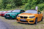 BMW Power Day 2021 in Enspel. BMW 235i und BMW M3 in extrovertierten Außenfarben.
