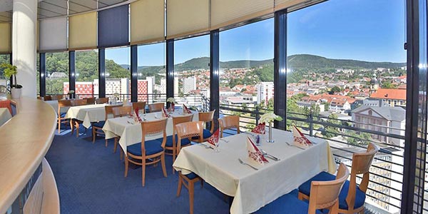 Panorama-Restaurant Sedici auf 16. Etage des City Hotels Suhl: hier findet unsere Samstagabend-Veranstaltung statt