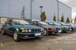 Rhein-Ruhr-Stammtisch im November 2025: vorne der BMW 730i (E32) von Andre ('Kuka')