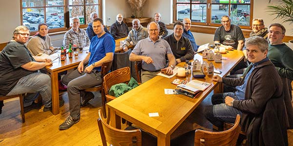 Rhein-Ruhr-Stammtisch im Februar 2026: Teilnehmer in der Finca u. Bar Celona Bochum
